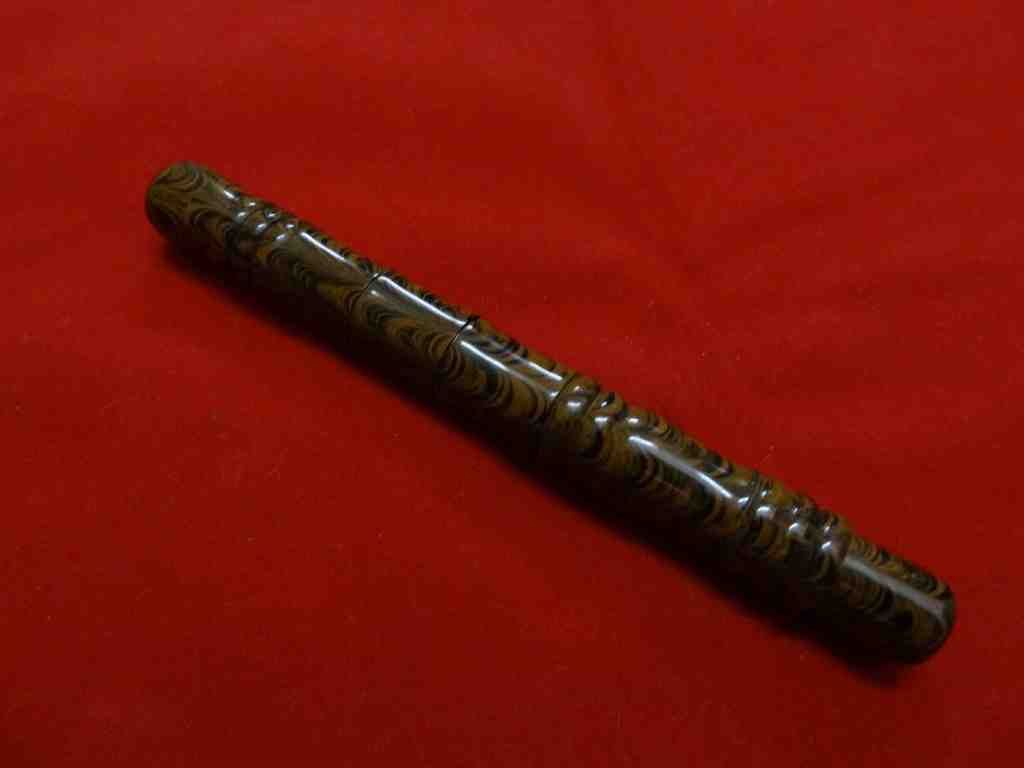 Think, that the desgin of the fist pen what necessary The desgin of the fist pen advise
